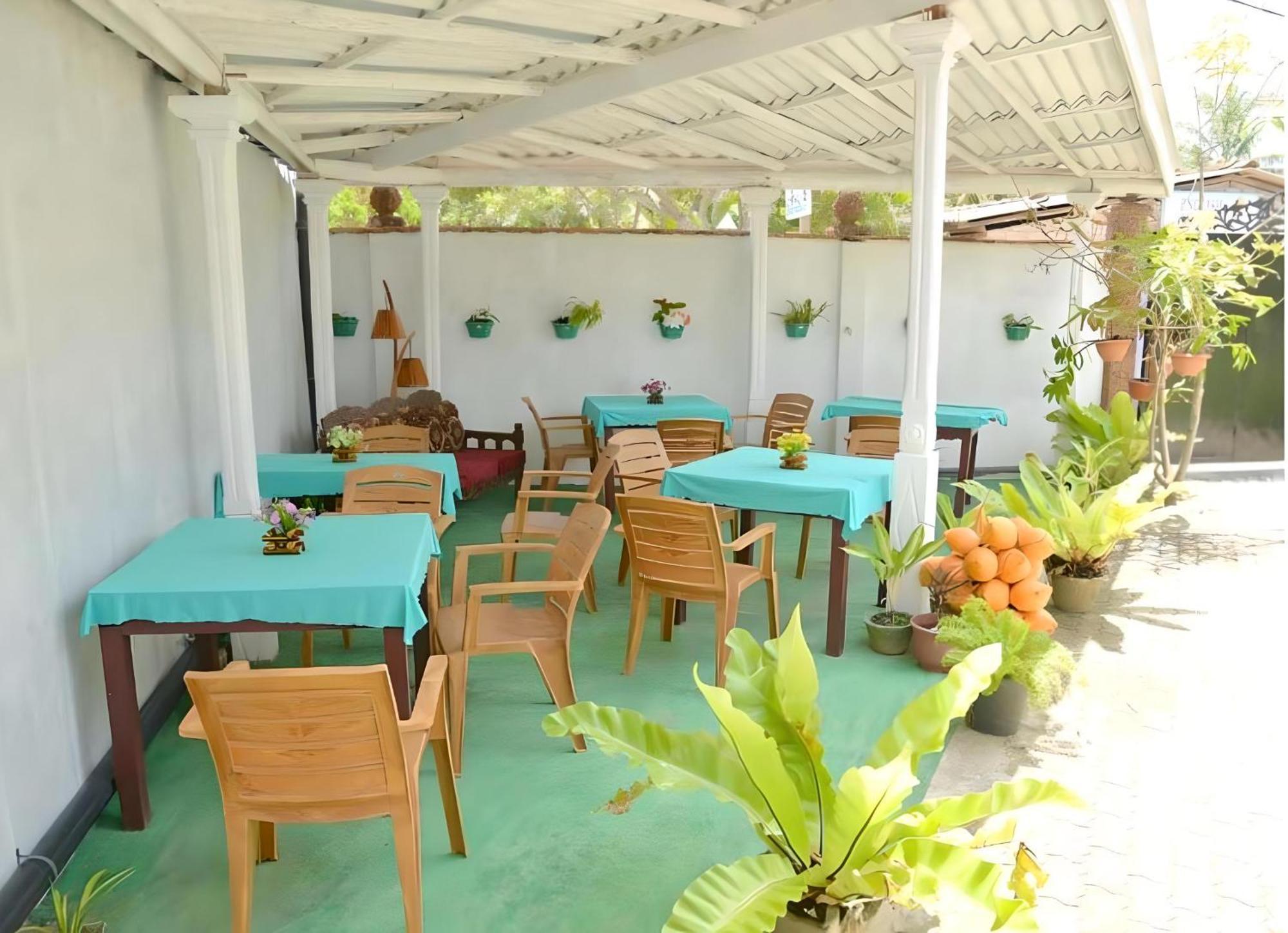Traveller'S Hostel 希克杜沃 外观 照片